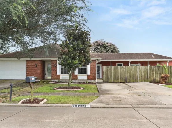 8320 Sabre Dr, Chalmette, LA 70043
