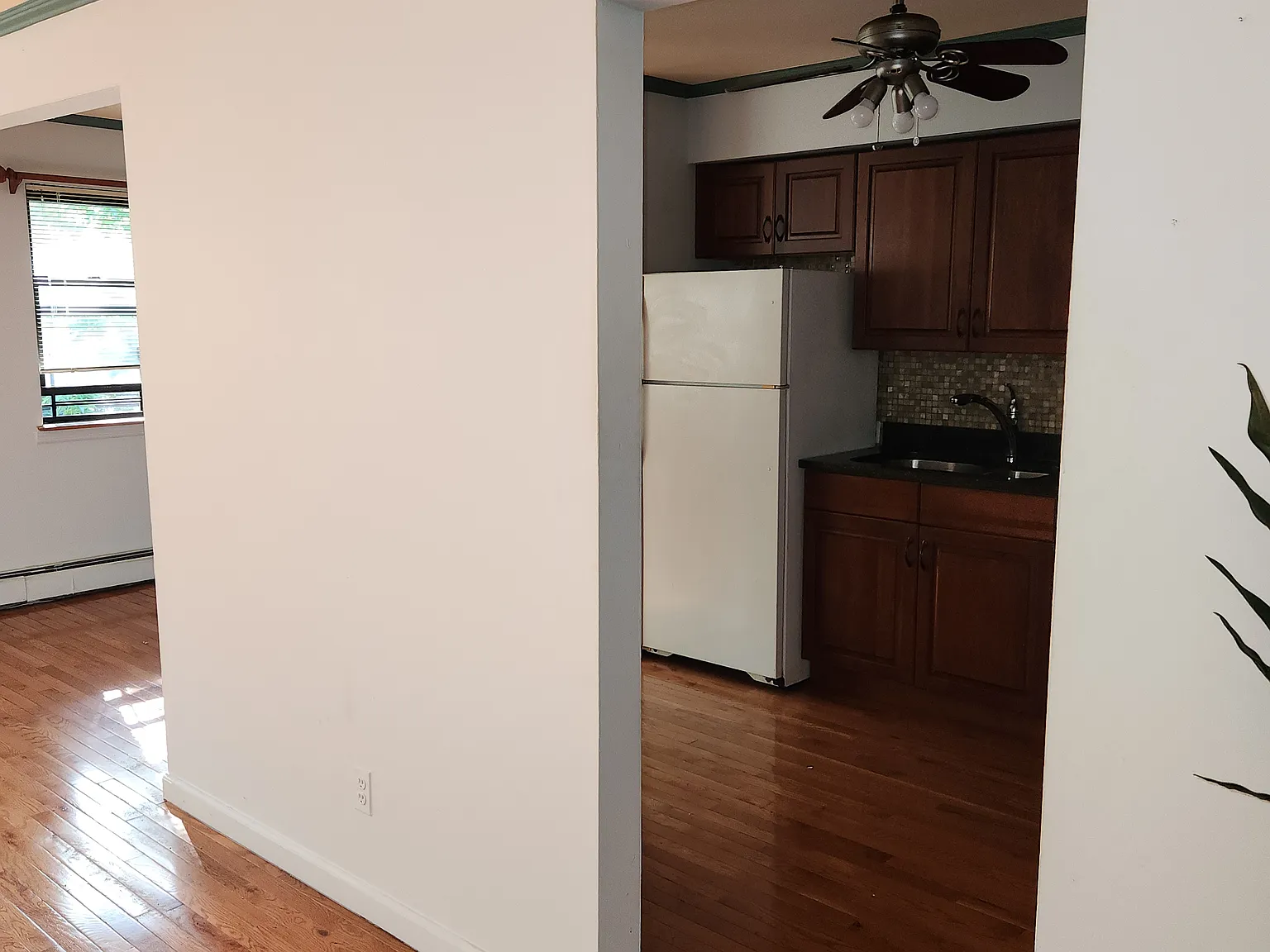 3 bed, 1080 sqft, $3,450 — Photo 4