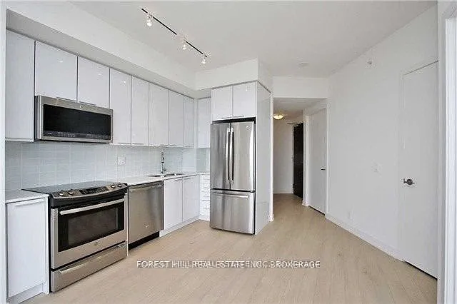 10 Park Lawn Rd #3304 — Photo 3