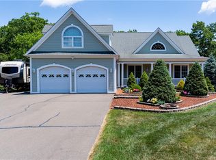 100 Mohawk Rd, Bristol, CT 06010