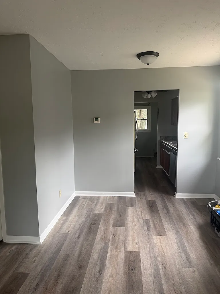 3 bed, 924 sqft, $1,750 — Photo 3