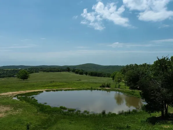 17900 McCaslin Branch Dr, Chester, AR 72934