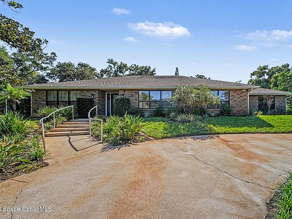 3rd image of 2189 Canal Ridge Dr