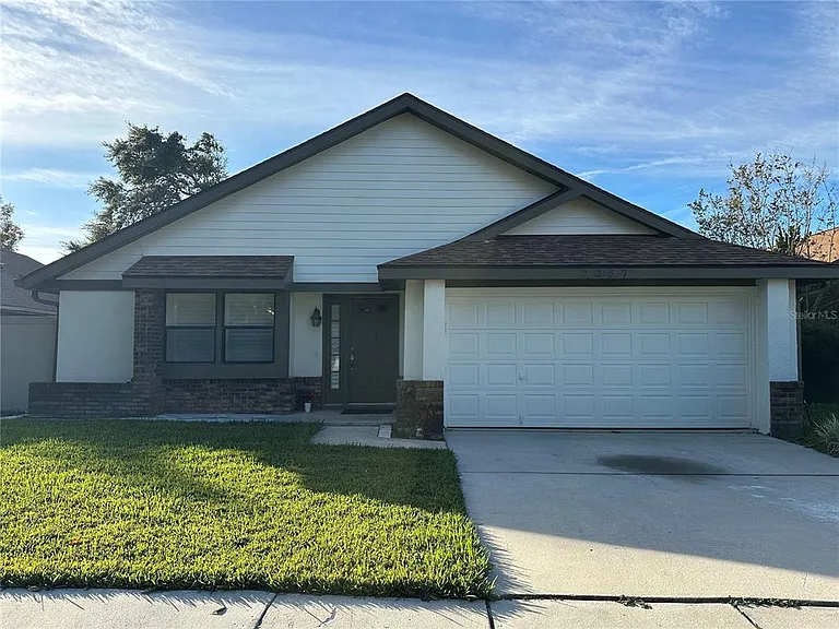 7357 Spring Villas Cir — Photo 1