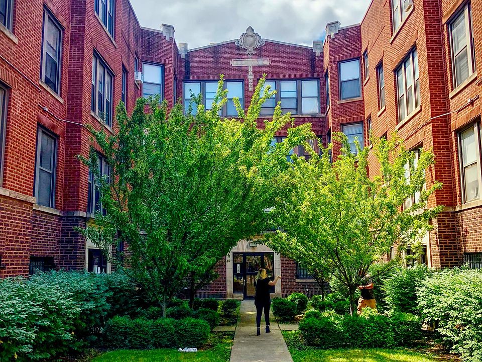 1st image of 6924 S Clyde Ave APT 1
