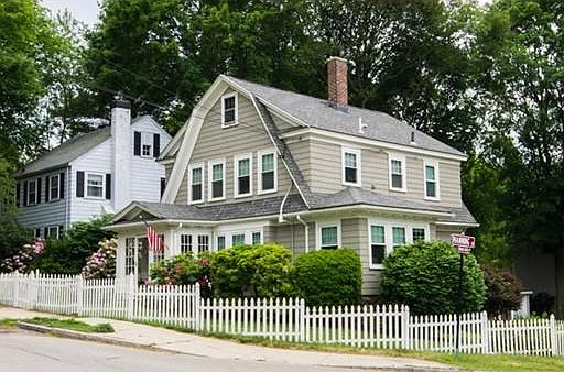 2nd image of 239 Thacher St
