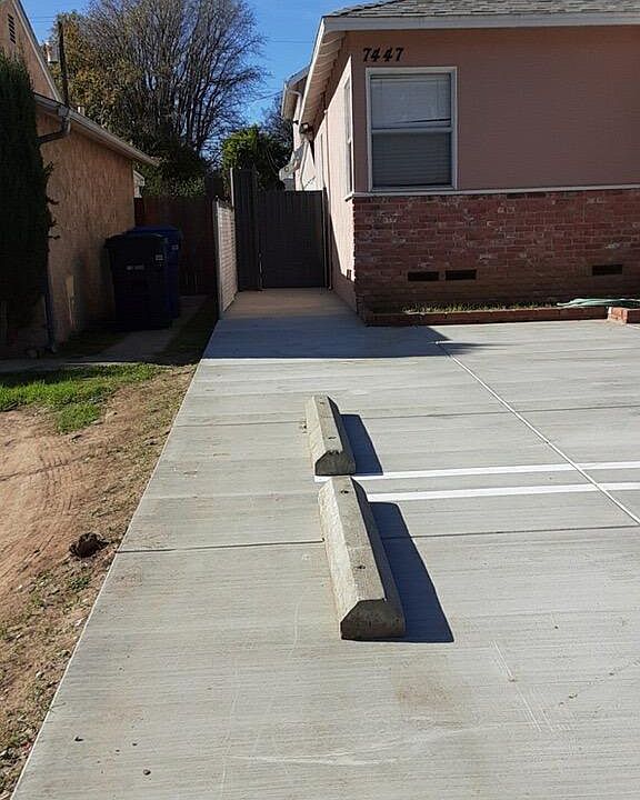 1st image of 7445 Densmore Ave