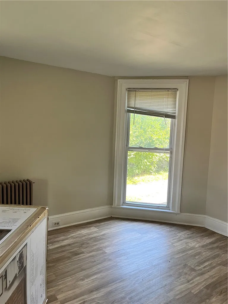 Studio, 1.0 bath, 2540 sqft, $925 — Photo 2