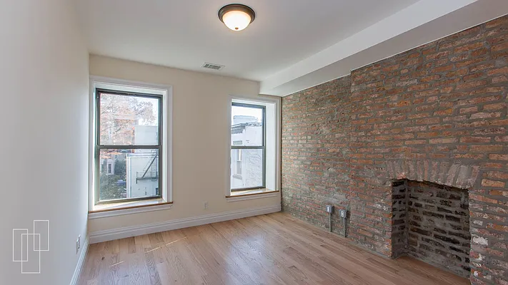 Rented by Garfield Realty  | media 25