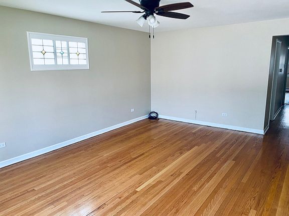 2nd image of 1116 N Northwest Hwy APT 1