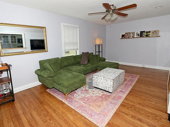 5th image of 1355 Louisville Ave