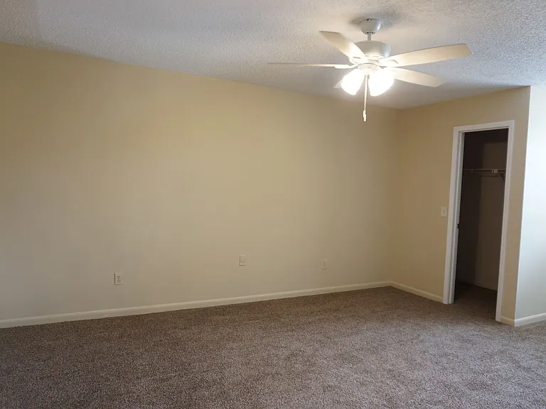 5539 Pinebay Cir N — Photo 8