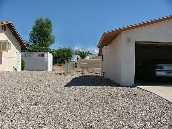 2nd image of 2900 Yuma Dr