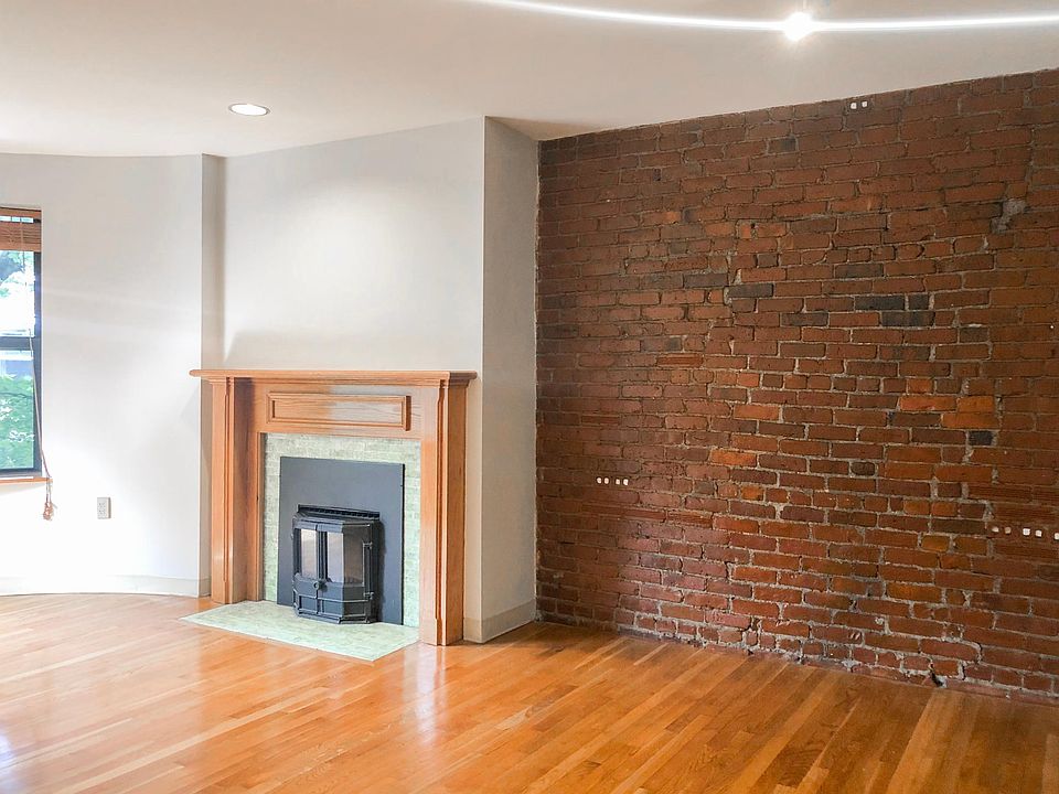 1st image of 87 Gainsborough St APT 301