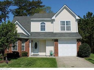 32 Creekside Dr, Portsmouth, VA 23703