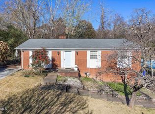 125 Westwood Dr, Clinton, TN 37716