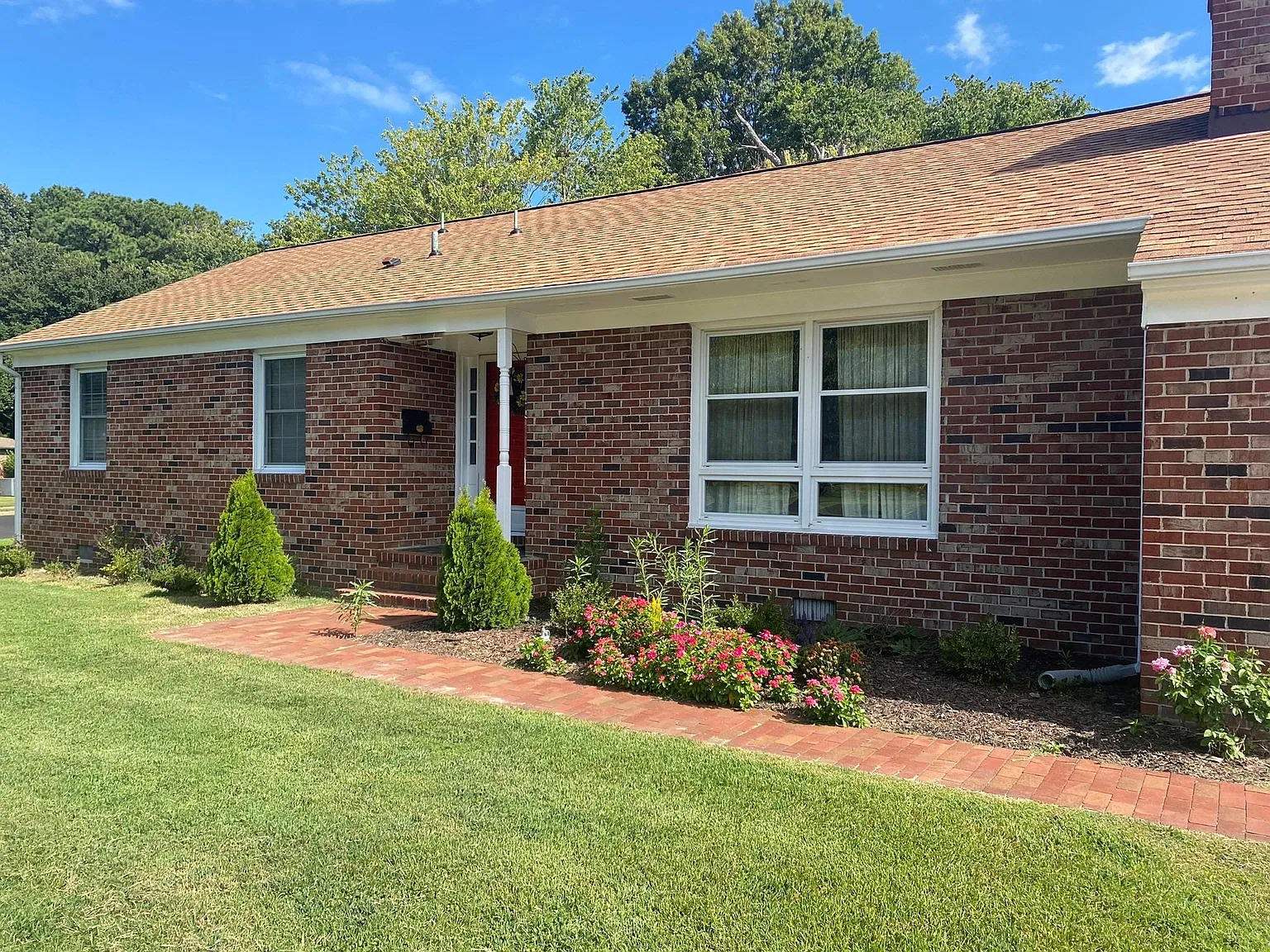 331 Brandon Ct — Photo 1
