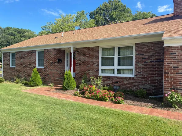 331 Brandon Ct, Hampton, VA 23669