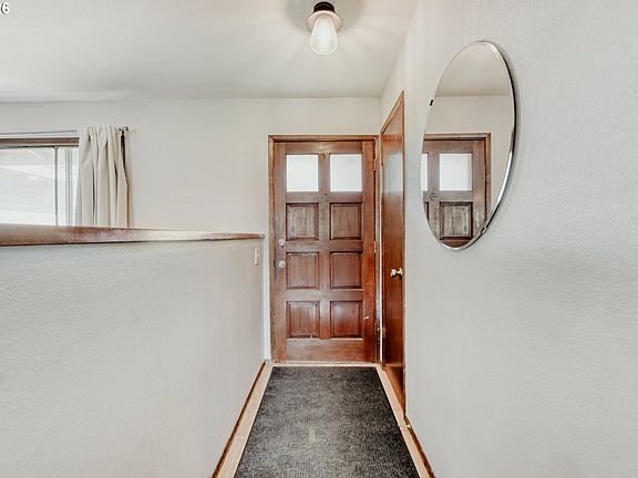 4th image of 3886 SE Sunset Ct
