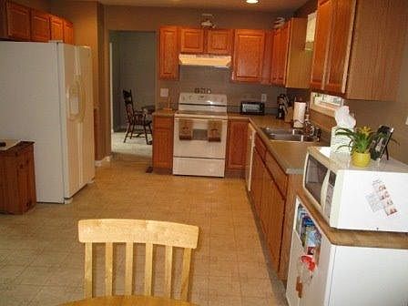5th image of 25067 Apple Blossom Dr