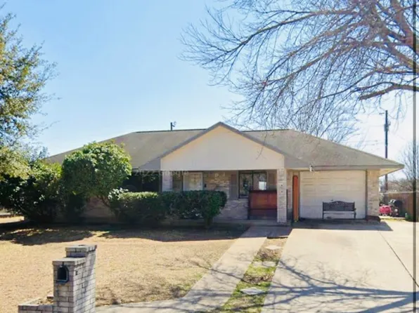 416 E Pleasantview Dr, Lacy Lakeview, TX 76705