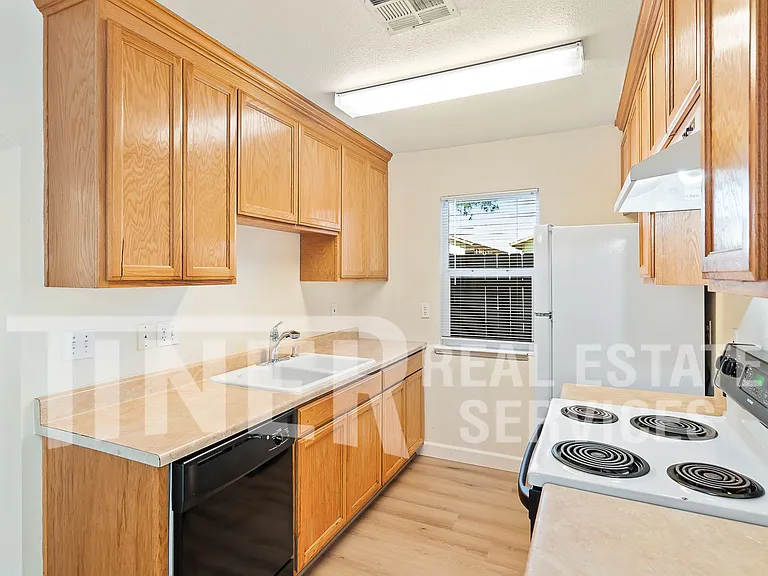 5710 Cypress Ave — Photo 8