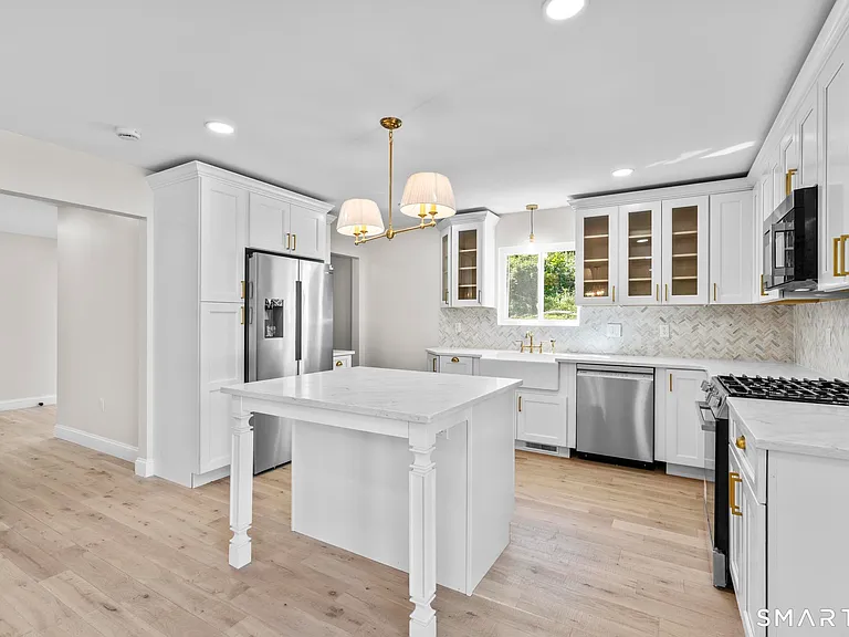 120 Ivy Hill Rd — Photo 5