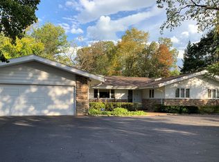 1167 Crofton Ave N, Highland Park, IL