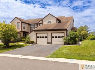 8 Rothwell Dr #C, Monroe Township, NJ 08831