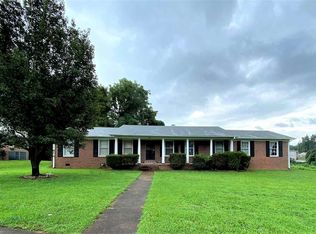 8 Loydell Cv, Jackson, TN 38305