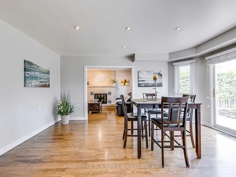 1447 Clearview Dr — Photo 12