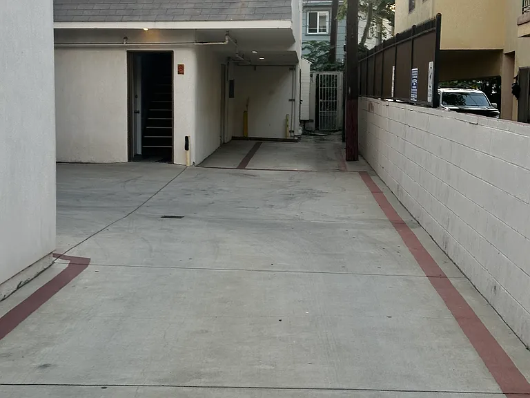 3319 Bagley Ave #2 — Photo 29
