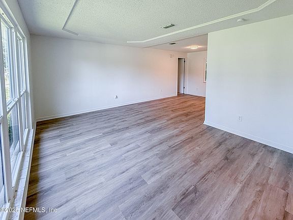 2nd image of 1407 MARCIA Drive
