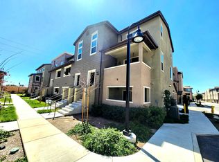 996 Newberry Ln, Claremont, CA 91711