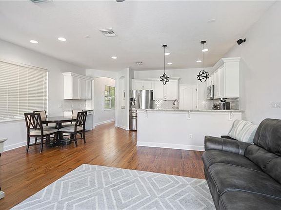 5th image of 1623 Wilson Ave
