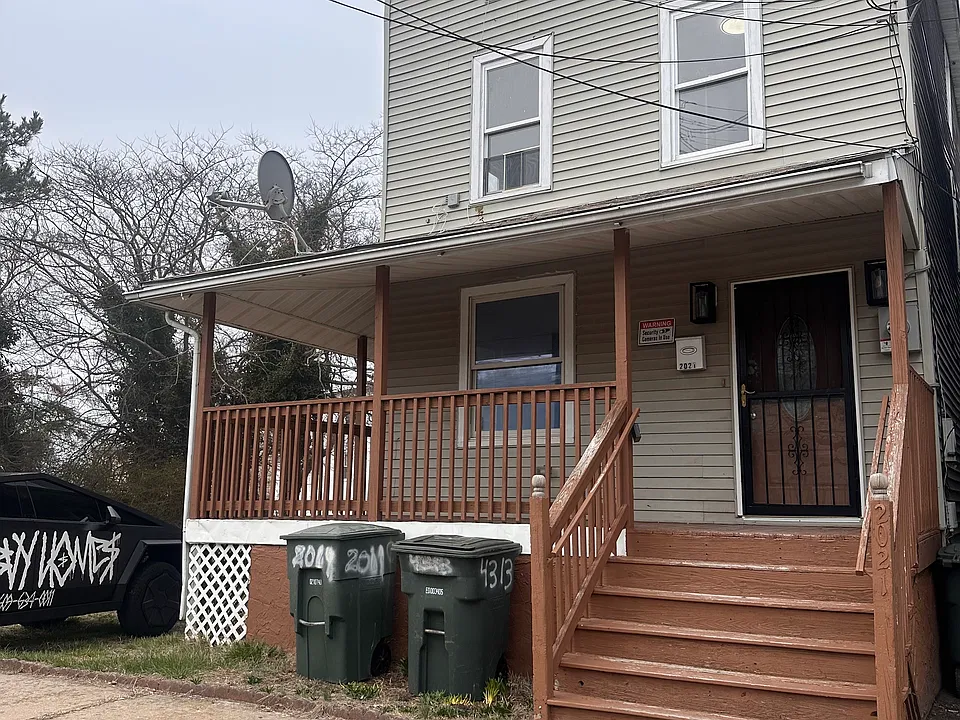 2021 Caspian Ave