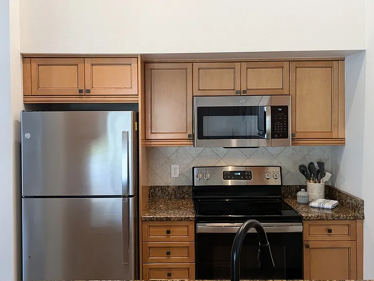 4526 Morningside #35 — Photo 9