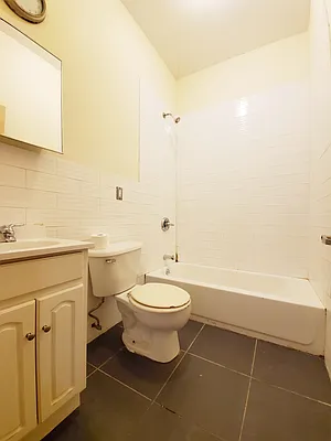 Rented by Rentall Group Inc | media 6