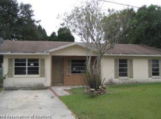 421 Sycamore St, Fort Meade, FL 33841