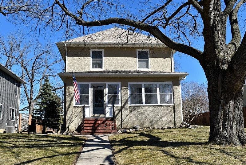 1st image of 875 S Park St