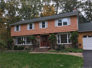 257 Woodhaven Rd, Glastonbury, CT 06033