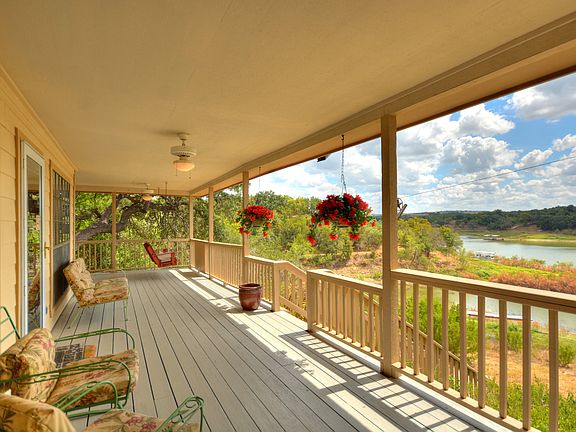 5th image of 24701 Lakeview Dr.