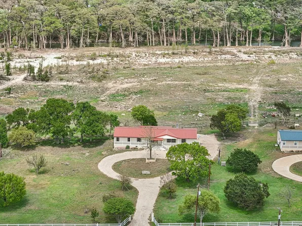 250 Wharton Road, Kerrville, TX 78028