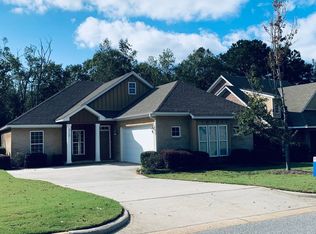 1720 Vfw Rd, Auburn, AL 36832