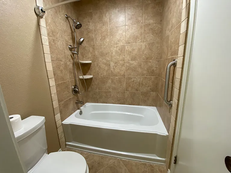 5011 Melbourne Dr #1 — Photo 22