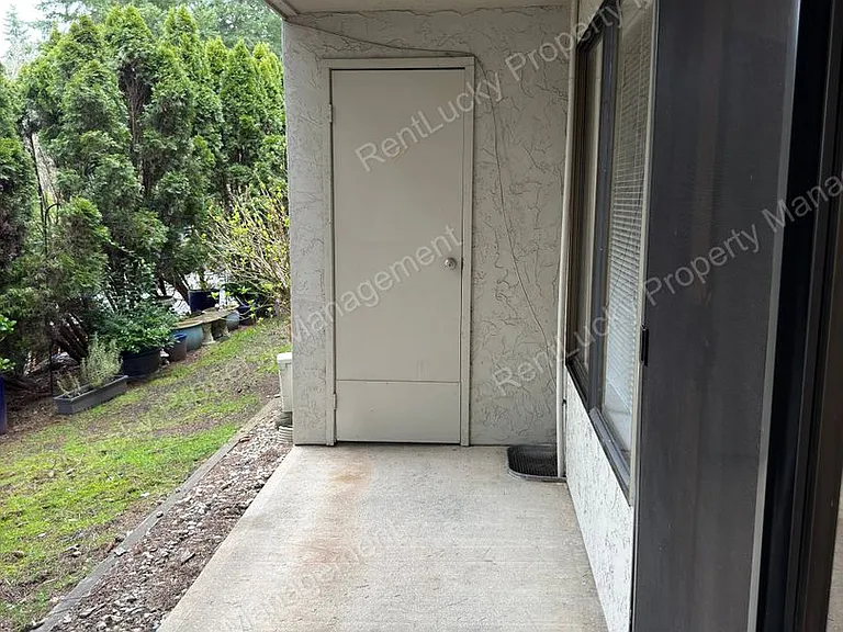 12510 NE 117th Pl #B3 — Photo 21
