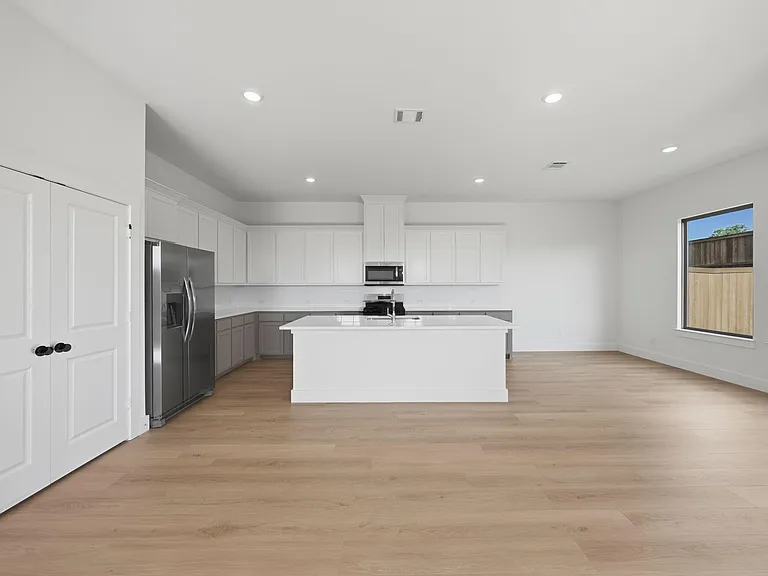 336 Chestnut St — Photo 7