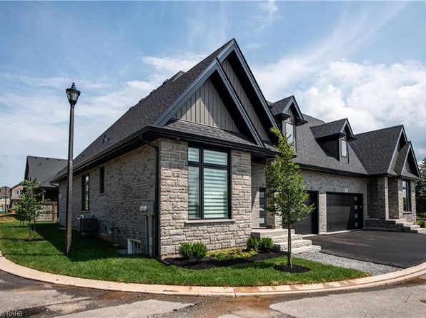 11 Primrose St, Pelham, ON L8L 7A2