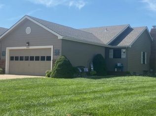 908 Manchester Rd, Salina, KS 67401