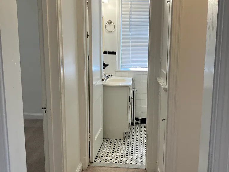 710 22nd St S #4 — Photo 13